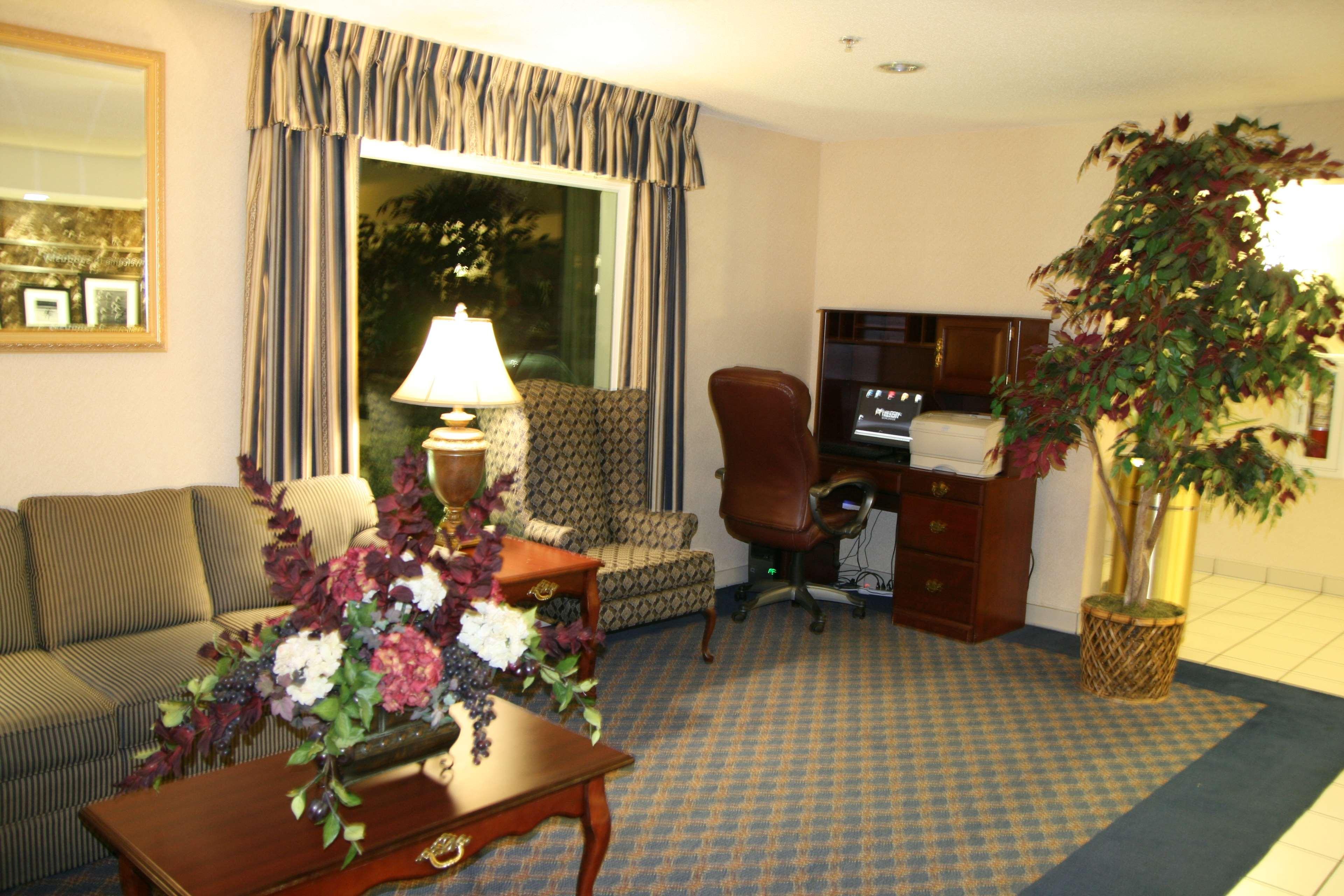 Hampton Sandusky-central 3* Sandusky